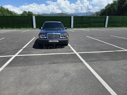 Mercedes-Benz E 230 1992 года за 1 700 000 тг. в Алматы – фото 5