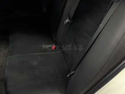 Toyota Camry 2015 года за 9 000 000 тг. в Актобе – фото 4