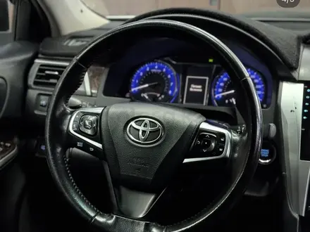 Toyota Camry 2015 года за 9 000 000 тг. в Актобе – фото 6