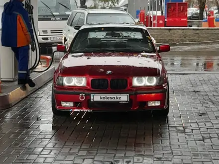 BMW 328 1995 года за 2 600 000 тг. в Алматы – фото 3