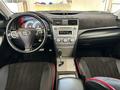 Toyota Camry 2011 года за 4 800 000 тг. в Атырау – фото 4