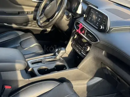 Hyundai Santa Fe 2019 года за 14 200 000 тг. в Караганда – фото 7