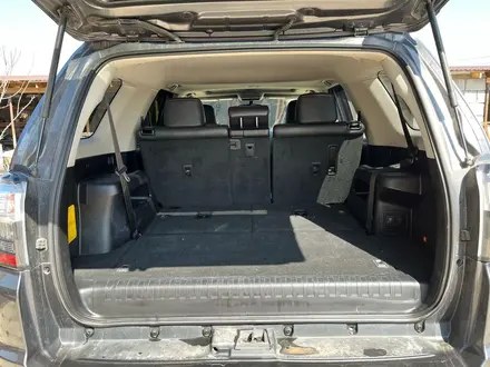 Toyota 4Runner 2017 года за 21 800 000 тг. в Алматы – фото 11