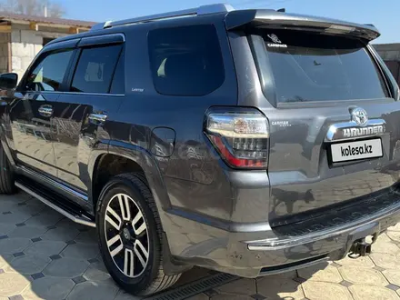 Toyota 4Runner 2017 года за 21 800 000 тг. в Алматы – фото 4