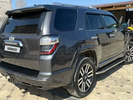 Toyota 4Runner 2017 года за 21 800 000 тг. в Алматы – фото 6