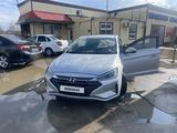 Hyundai Elantra 2019 года за 7 400 000 тг. в Уральск – фото 2