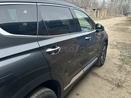 Hyundai Santa Fe 2022 года за 15 000 000 тг. в Актобе – фото 12
