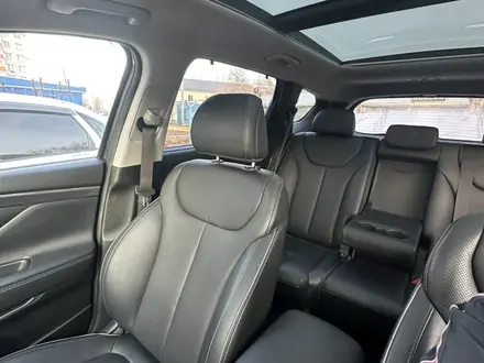 Hyundai Santa Fe 2022 года за 15 000 000 тг. в Актобе – фото 18
