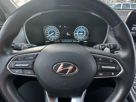 Hyundai Santa Fe 2022 года за 15 000 000 тг. в Актобе – фото 20
