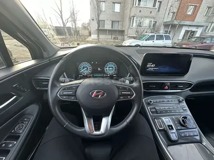 Hyundai Santa Fe 2022 года за 15 000 000 тг. в Актобе – фото 21
