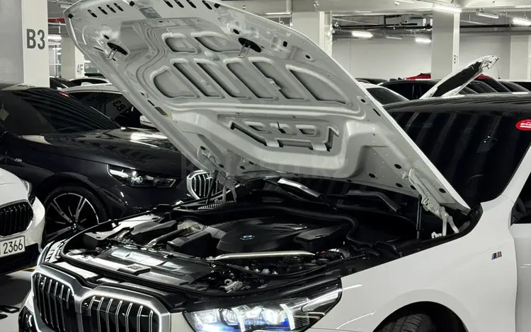 BMW 530 2025 годаүшін38 000 000 тг. в Алматы