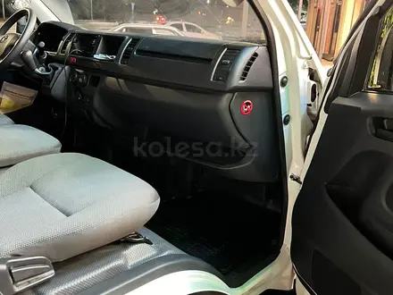 Toyota Hiace 2023 года за 23 000 000 тг. в Актау – фото 4