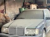 Mercedes-Benz E 260 1989 годаүшін400 000 тг. в Талгар