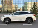 Lexus RX 300 2018 годаүшін17 720 000 тг. в Астана