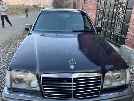 Mercedes-Benz E 280 1993 года за 2 300 000 тг. в Тараз – фото 2