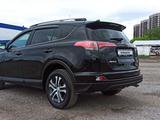 Toyota RAV4 2017 года за 12 300 000 тг. в Астана – фото 4