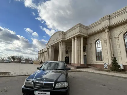 Mercedes-Benz C 220 1996 года за 2 550 000 тг. в Жезказган