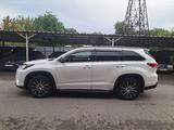 Toyota Highlander 2018 года за 19 500 000 тг. в Алматы
