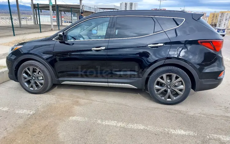 Hyundai Santa Fe 2017 года за 11 000 000 тг. в Караганда