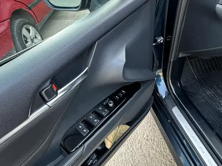 Toyota Camry 2018 года за 12 200 000 тг. в Тараз – фото 9