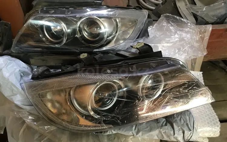 Стекло Фар Бмв Е90 Bmw E90 Астана за 15 000 тг. в Астана