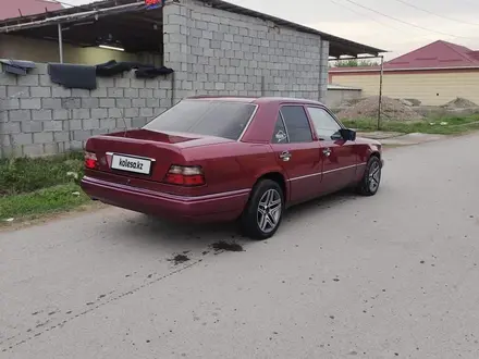 Mercedes-Benz E 280 1993 года за 1 300 000 тг. в Сарыагаш – фото 3