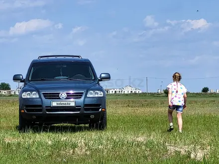 Volkswagen Touareg 2005 года за 6 800 000 тг. в Кокшетау