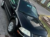 Volkswagen Passat 2002 годаfor3 200 000 тг. в Атырау – фото 5