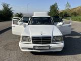 Mercedes-Benz E 280 1993 года за 1 800 000 тг. в Алматы