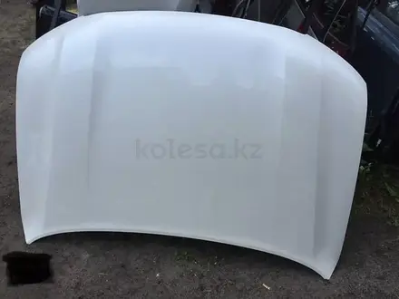 Капот Toyota land cruiser 200 бу в оригинале за 7 777 тг. в Караганда