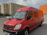 Mercedes-Benz Sprinter 2009 года за 25 500 000 тг. в Астана – фото 2