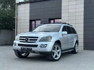 Mercedes-Benz GL 500