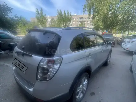 Chevrolet Captiva 2012 года за 6 890 000 тг. в Усть-Каменогорск – фото 2