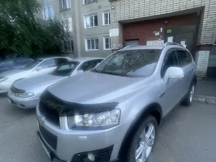 Chevrolet Captiva 2012 года за 6 890 000 тг. в Усть-Каменогорск – фото 3