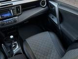 Toyota RAV4 2019 года за 11 950 000 тг. в Актобе – фото 4