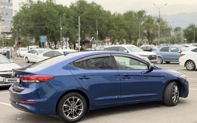 Hyundai Elantra 2017 года за 5 700 000 тг. в Алматы
