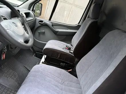 Mercedes-Benz Sprinter 2011 года за 7 600 000 тг. в Алматы – фото 7