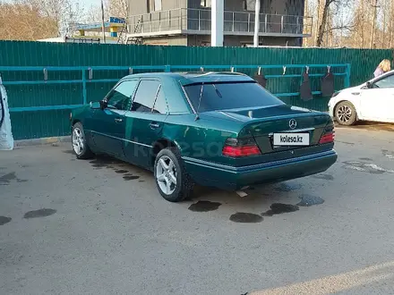 Mercedes-Benz E 200 1994 года за 2 850 000 тг. в Павлодар – фото 13