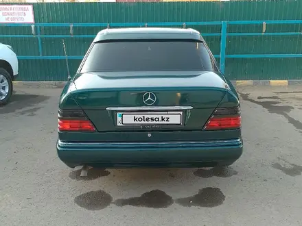 Mercedes-Benz E 200 1994 года за 2 850 000 тг. в Павлодар – фото 14