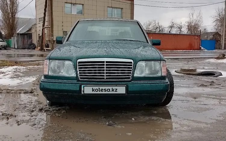Mercedes-Benz E 200 1994 года за 2 800 000 тг. в Павлодар
