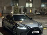 Lexus ES 250 2021 года за 24 200 000 тг. в Астана – фото 2