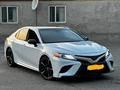 Toyota Camry 2020 года за 16 000 000 тг. в Алматы