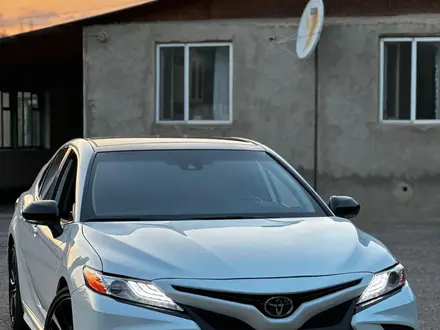 Toyota Camry 2020 года за 16 000 000 тг. в Алматы – фото 4