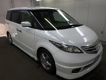Капот Honda Elysion RR (Оригинал) за 40 000 тг. в Астана