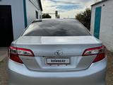 Toyota Camry 2014 годаfor7 000 000 тг. в Актобе – фото 3