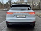 Porsche Cayenne 2018 года за 30 000 000 тг. в Астана – фото 5