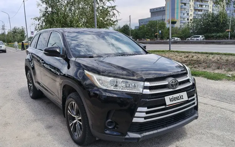 Toyota Highlander 2018 года за 16 700 000 тг. в Алматы