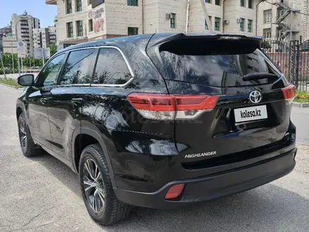 Toyota Highlander 2018 года за 16 700 000 тг. в Алматы – фото 6