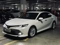 Toyota Camry 2018 годаүшін14 000 000 тг. в Атырау – фото 7