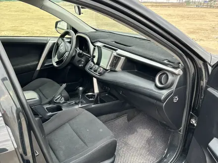 Toyota RAV4 2017 года за 10 700 000 тг. в Актау – фото 9